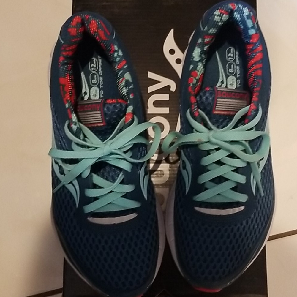 Saucony shoes